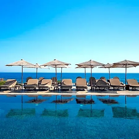 Colombos Beachfront