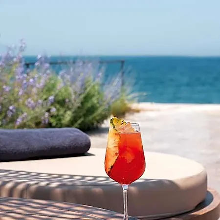 ホテル Colombos Beachfront イア