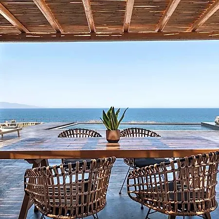 Colombos Beachfront